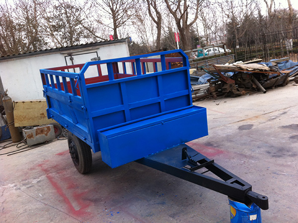 使用農(nóng)用拖車應(yīng)該注意哪些問題？