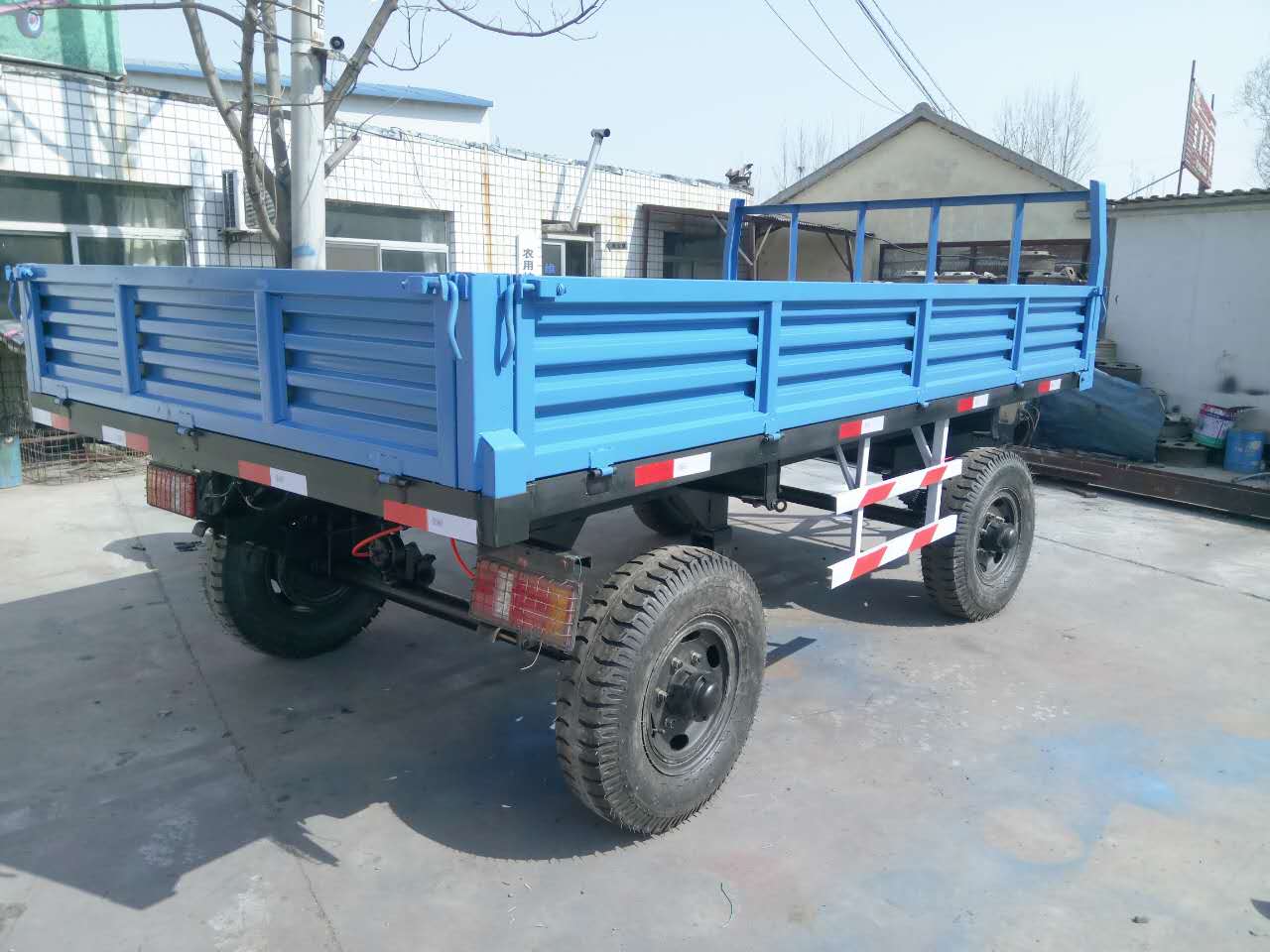 簡述農(nóng)用拖車的用途